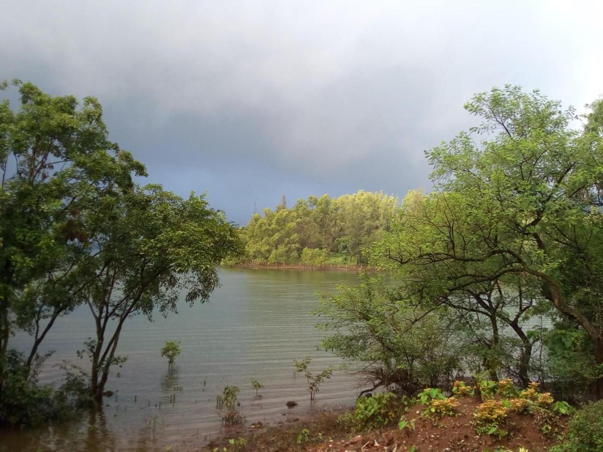 Lake View Resort Lonavala Buitenkant foto