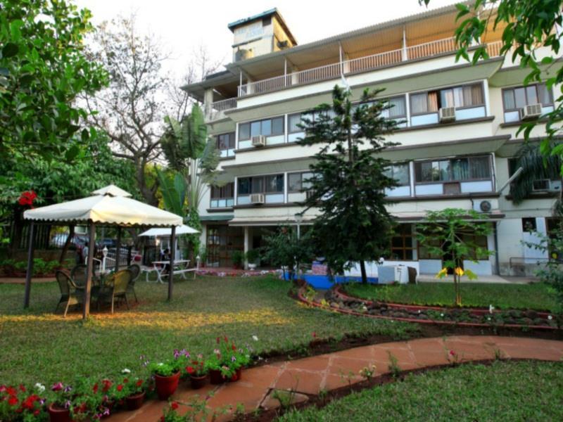 Lake View Resort Lonavala Buitenkant foto